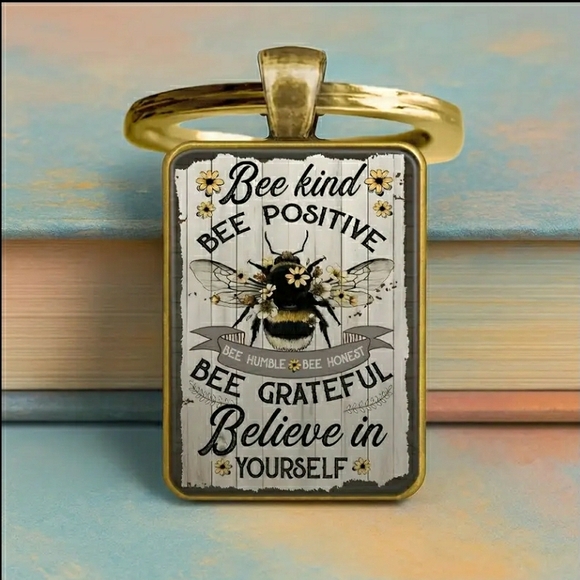 Gold 'Bee Kind' 'Bee-Positive' 'BELIEVE IN YOURSELF' Key Chain - Picture 5 of 5
